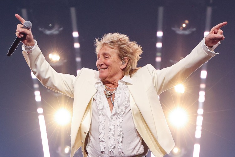 Rod Stewart performing at the American Music Awards.